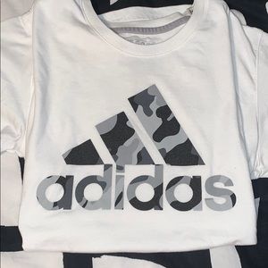 adidas Classic Camo Badge of Sport Graphic Tee